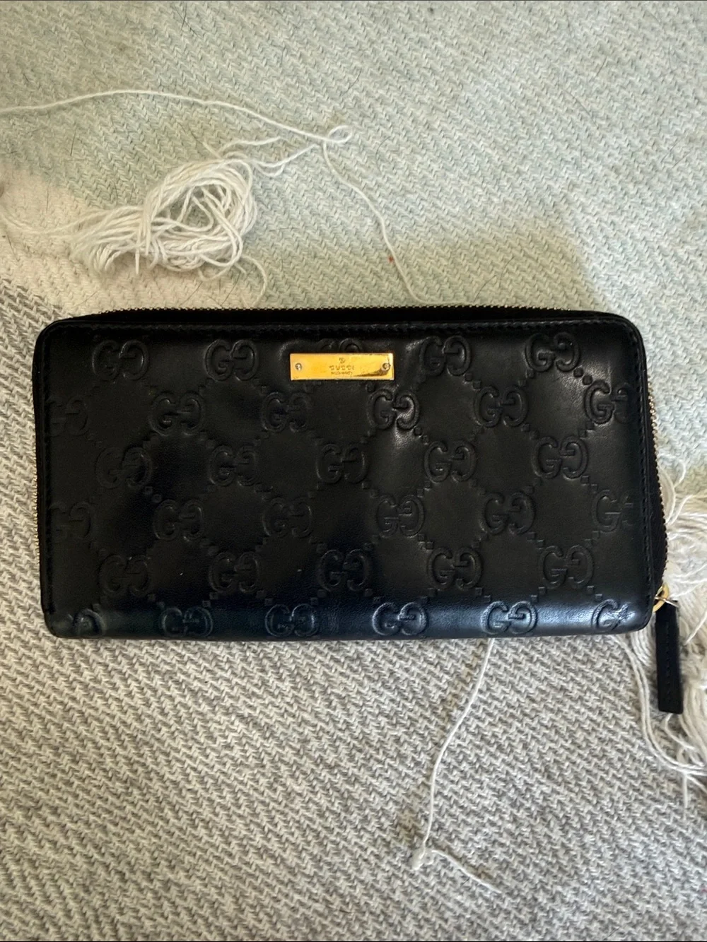 Authentic Gucci wallet - Picture 1 of 6